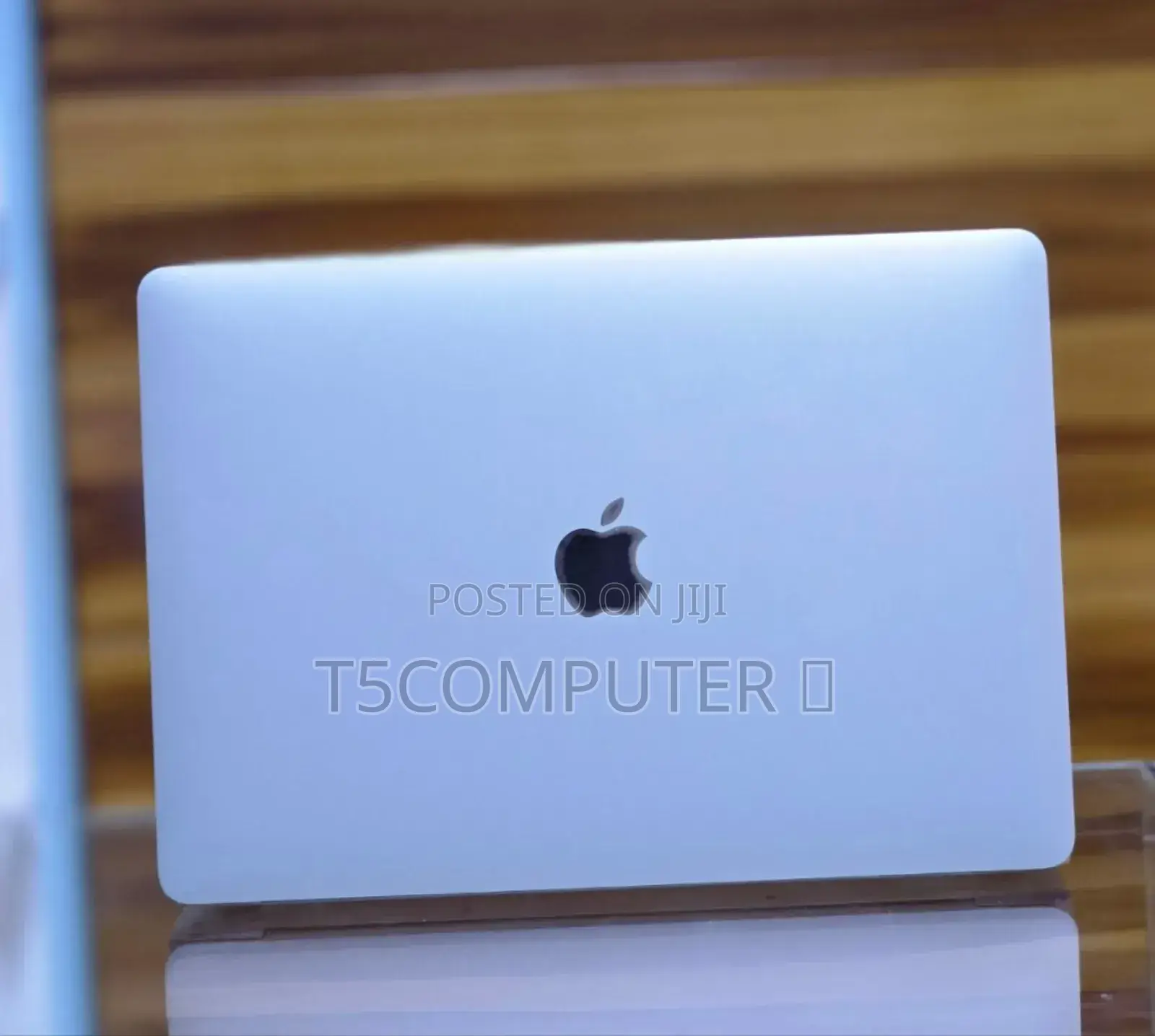 New Laptop Apple MacBook Air 2020 M1 8GB Intel Core I5 SSD 256GB