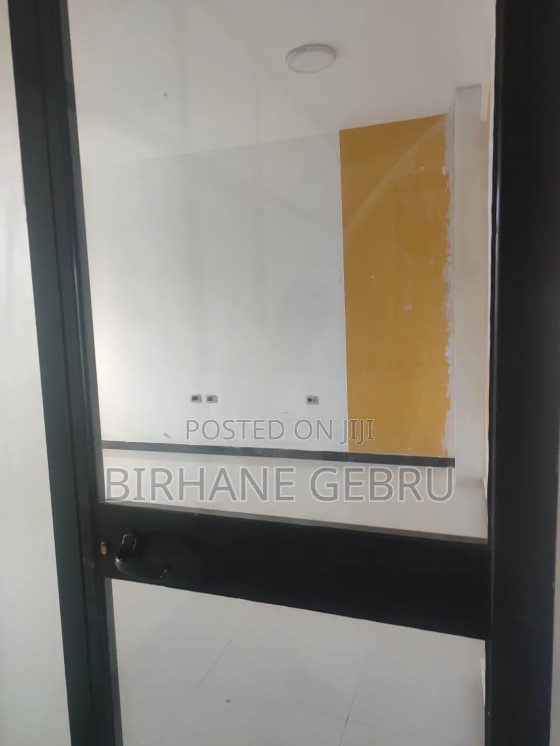 Luxury Apartiment Rent for Office