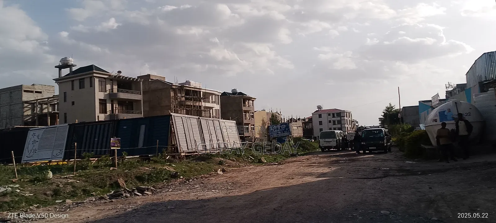 800 ካሬ አስፓልት ግልባጭ በዶ ቦታ