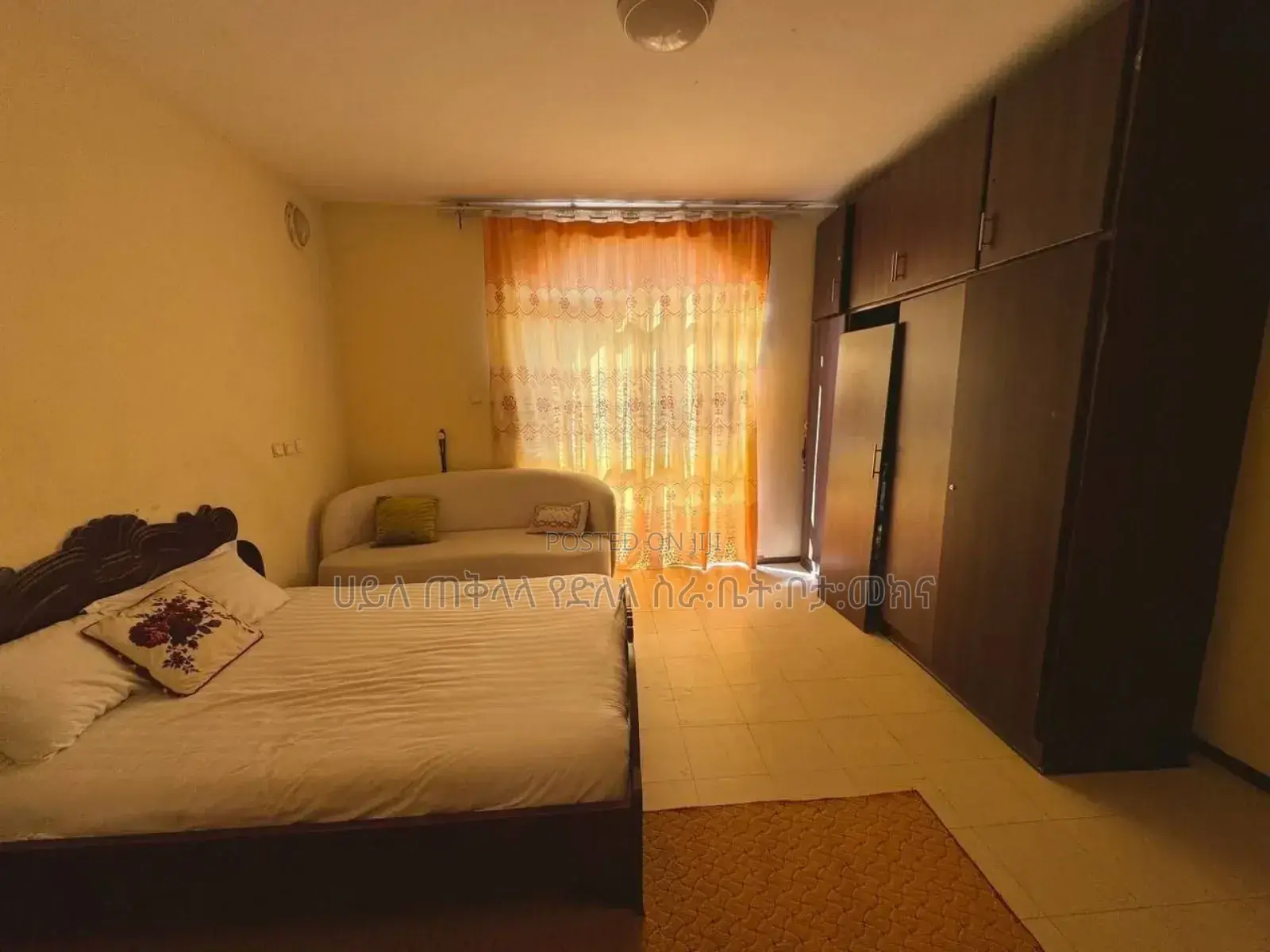 Furnished 5bdrm House in Gift Real State, Yeka for sale