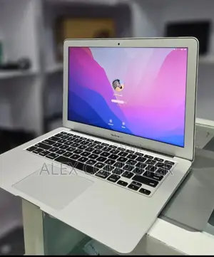 New Laptop Apple MacBook Air 2017 8GB Intel Core I5 SSD 128GB