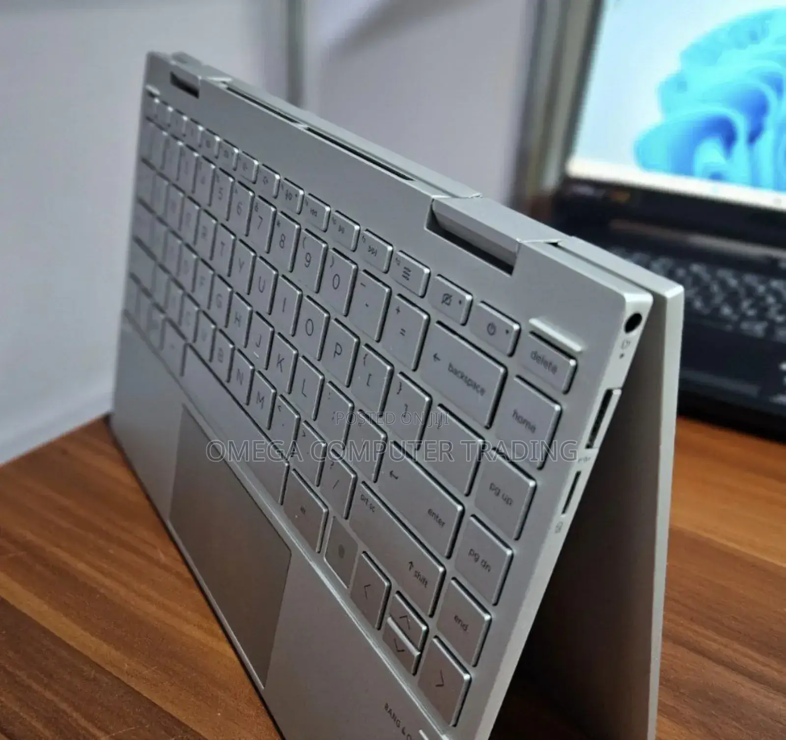 New Laptop HP Envy x360 8GB Intel Core i7 SSD 512GB