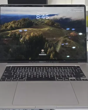 New Laptop Apple MacBook Pro 16GB Intel Core I9 SSD 1T