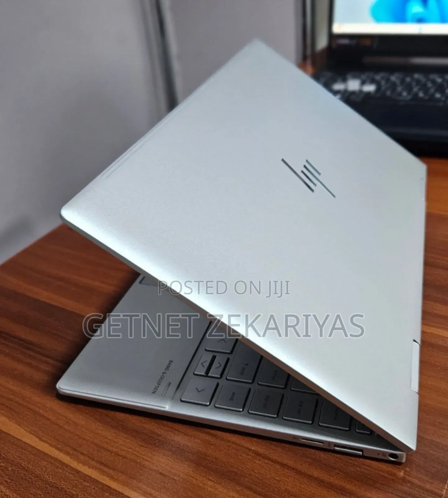 New Laptop HP Envy X360 8GB Intel Core I7 SSD 512GB
