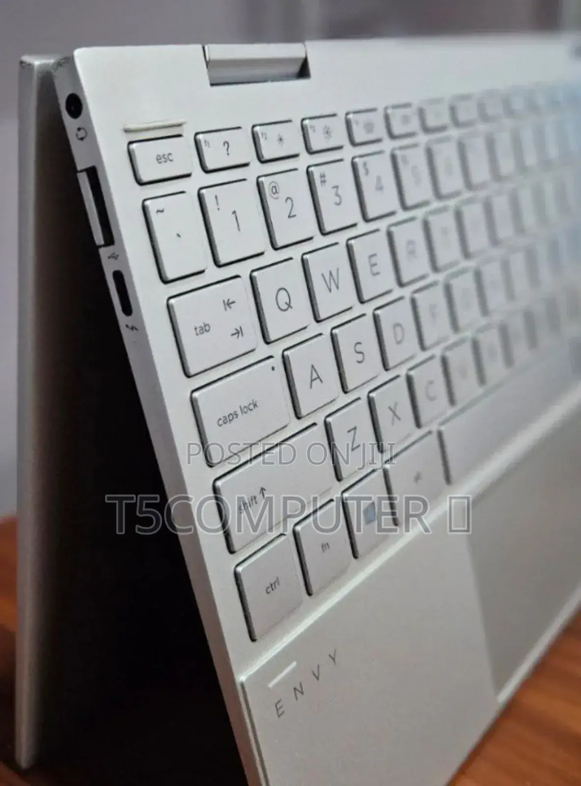 New Laptop HP Envy X360 8GB Intel Core I7 SSD 512GB