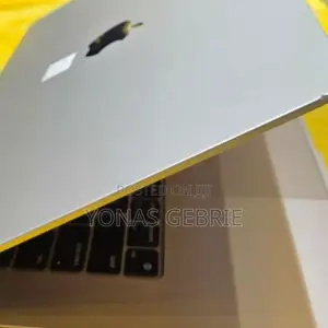 New Laptop Apple MacBook Air 2024 M3 15-Inch 16GB Apple M3 SSD 512GB