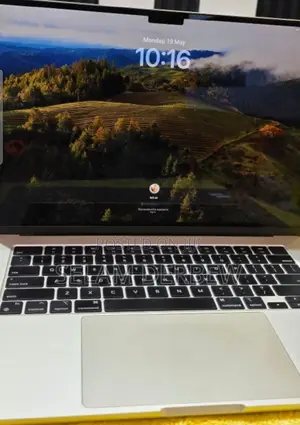 New Laptop Apple MacBook Air 2024 M3 15-Inch 16GB Apple M3 SSD 512GB