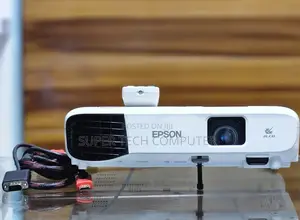 New Arrival Epson Eb10 Projector With Remote.