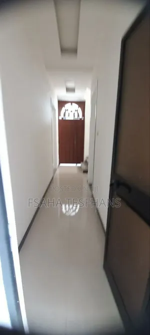 3bdrm Apartment in Apartments, Yeka for rent