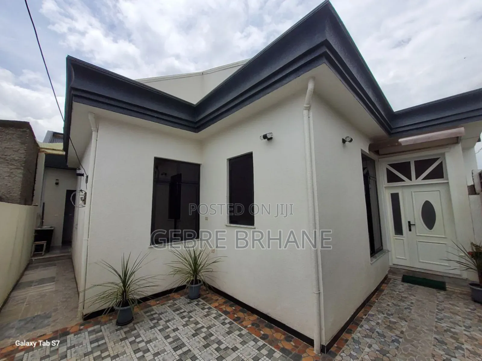 3bdrm Villa in Villa, Yeka for rent