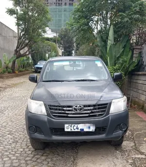 Toyota Hilux 2012 Black