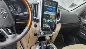 Toyota Land Cruiser 4.5 V8 VXR 2016 Silver