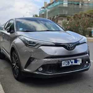 Toyota C-HR 2017 Silver