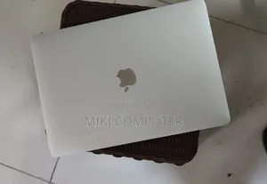 New Laptop Apple MacBook Air 2020 8GB Intel Core I3 SSD 256GB