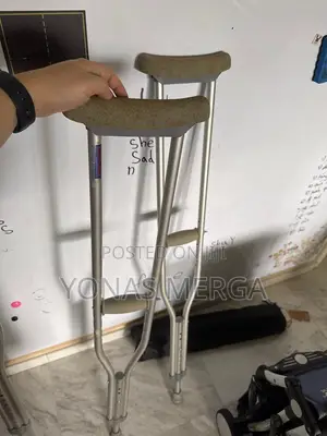 Crutches0*Accurately Adjust to the Most Comfortable Height