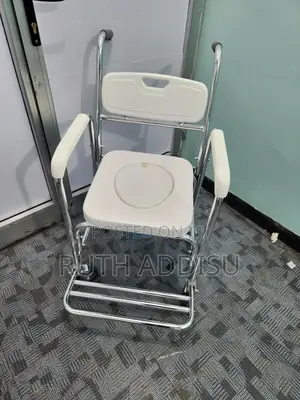 Commode Toilet Chair Removable Popo Commode Mini Wheel Chair