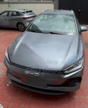 New BYD E2 43 kWh 94 hp FWD 2025 Gray