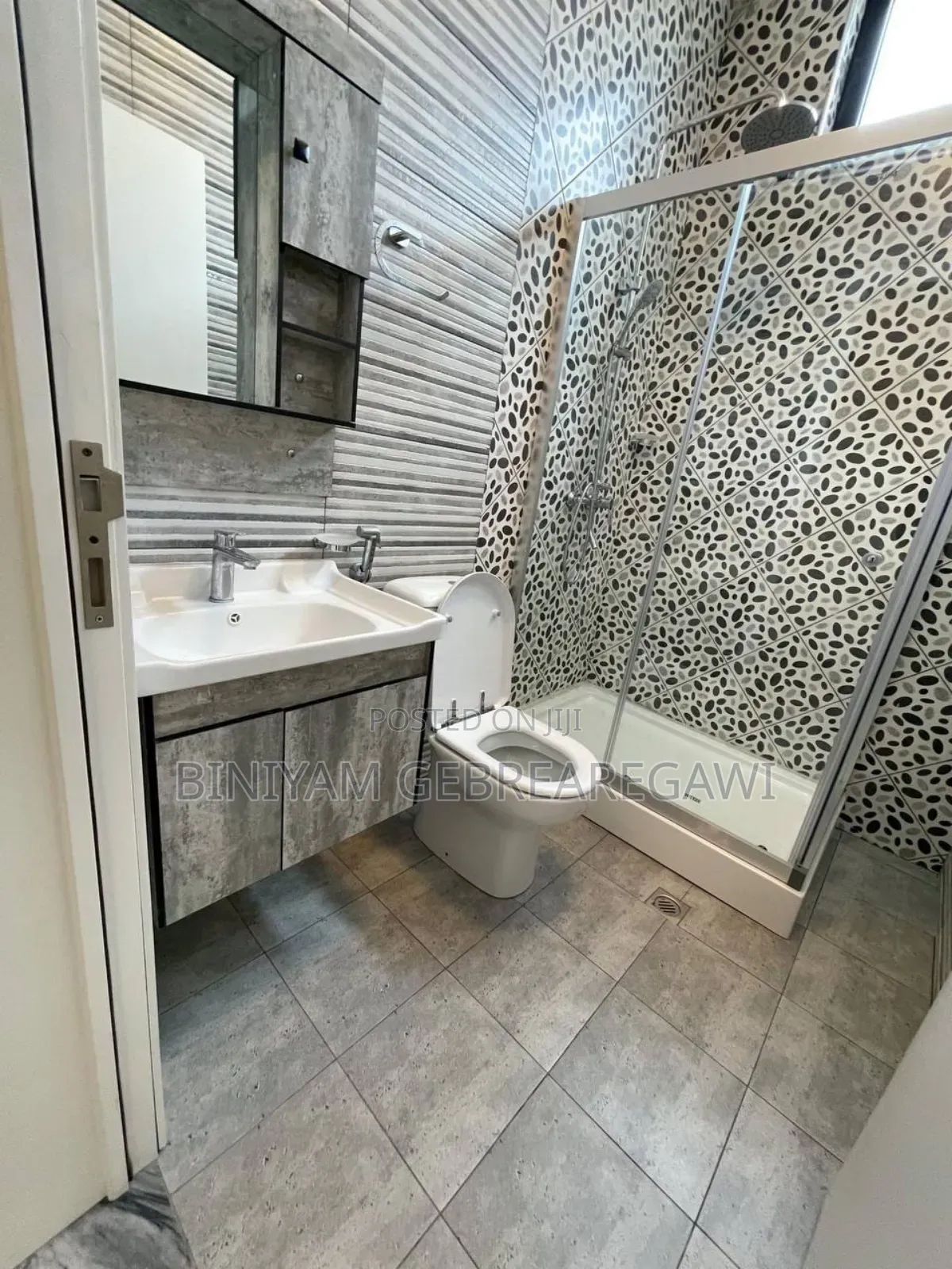 Furnished 2bdrm Apartment in Apartment, Yeka for rent