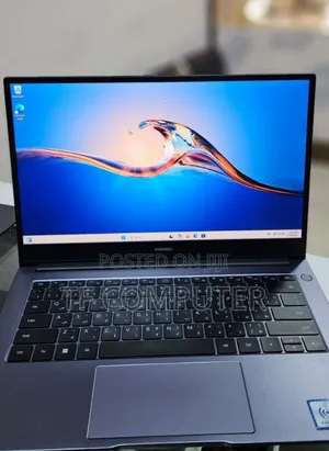 New Laptop Huawei Matebook D 15 8GB Intel Core I5 SSD 512GB