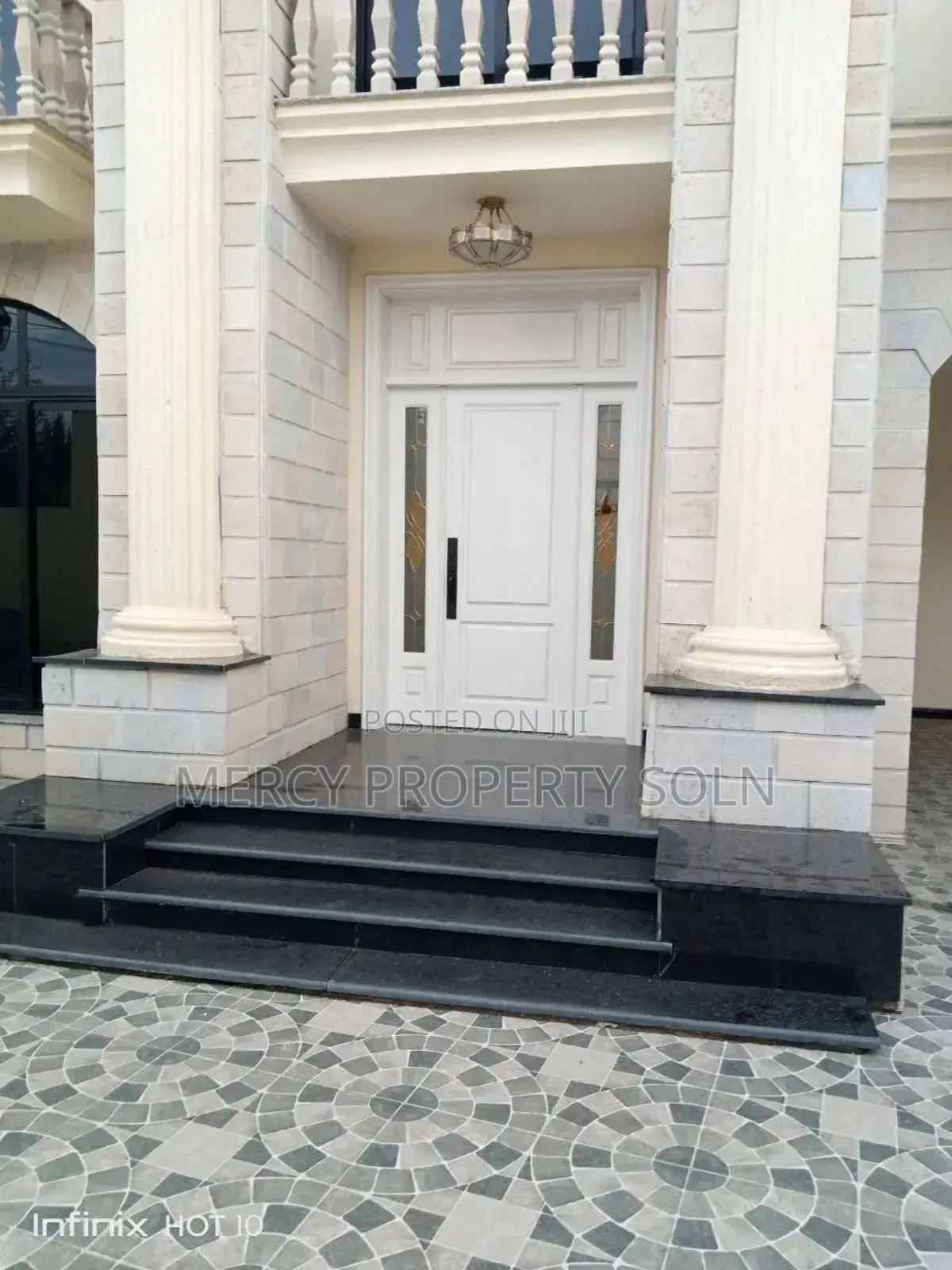 Furnished 7bdrm House in Bole for sale