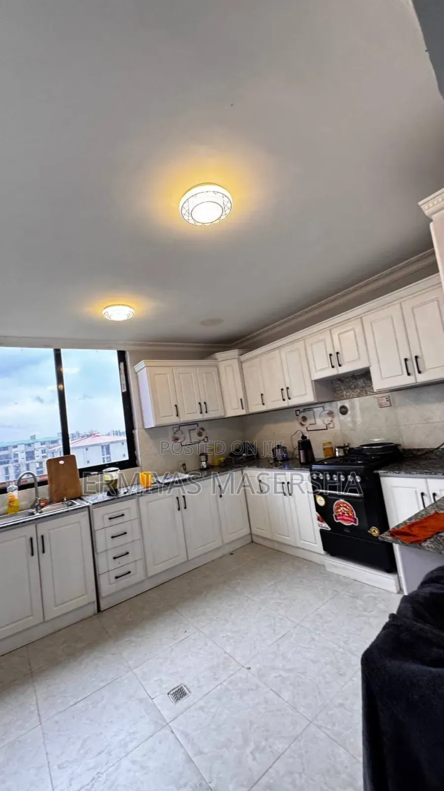 Furnished 3bdrm Apartment in ኖህ, Bole for sale