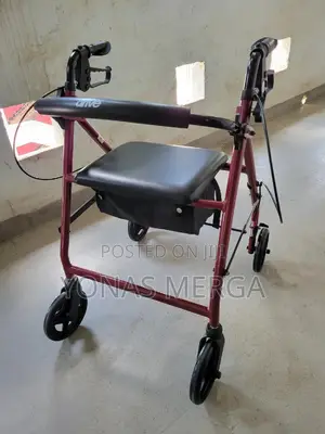 Elderly/Adult Mobility Aids٧罔rolling Walker That Is Perfect