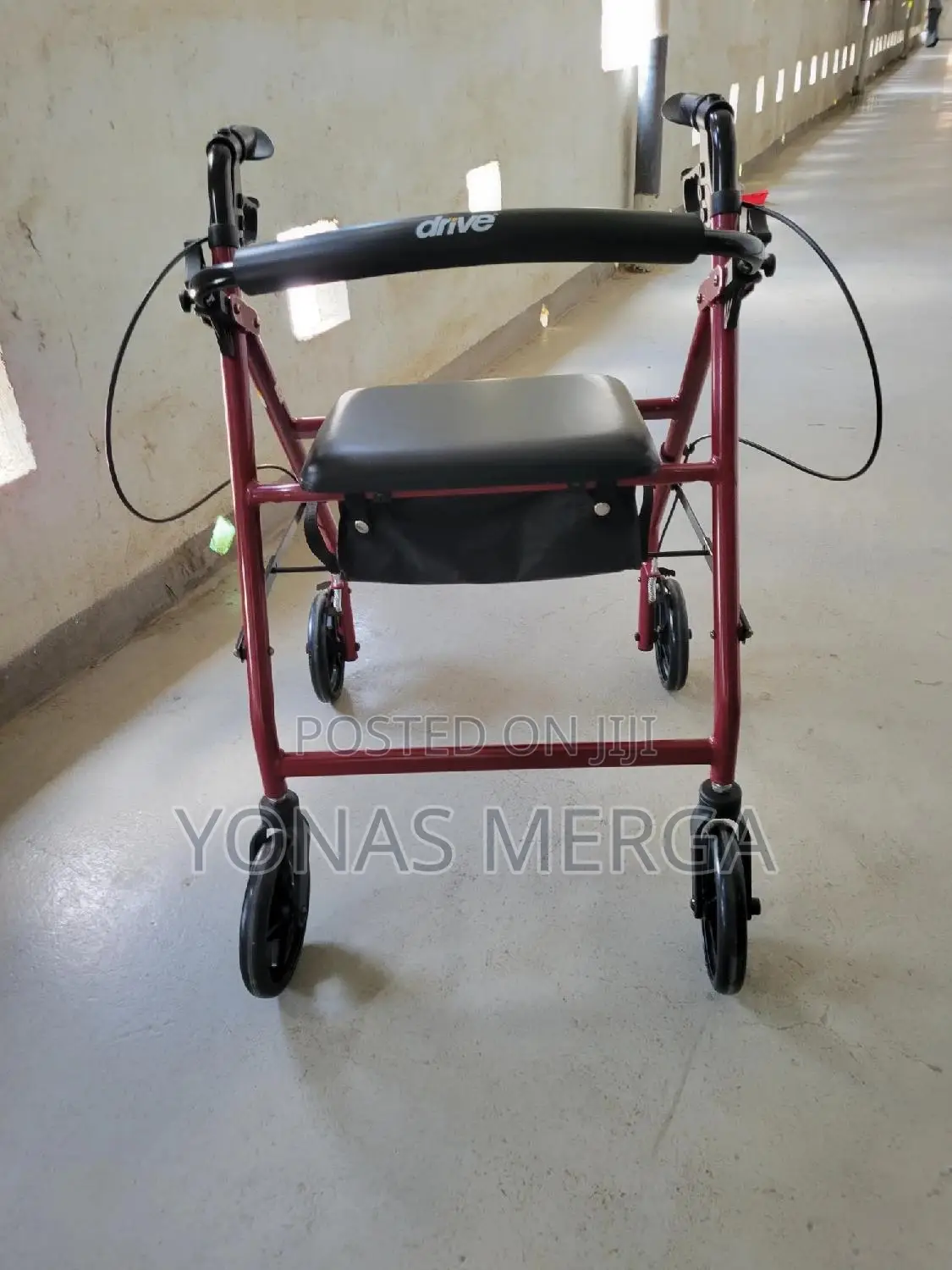 Walker||Walking Aids Capacity:Maximum Load Is 150kg