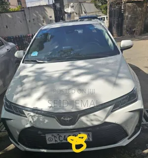 Toyota Corolla 2023 White