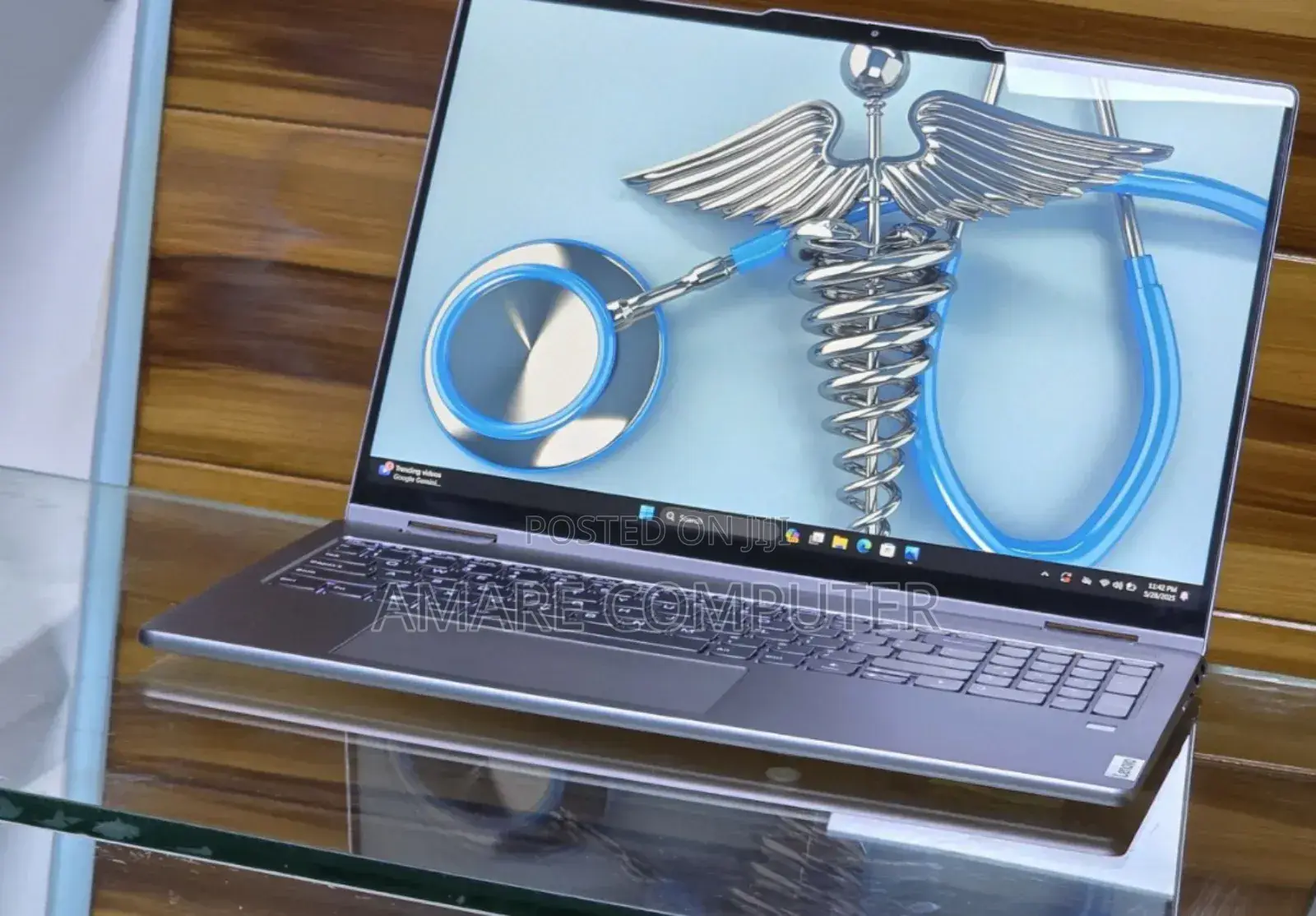 New Laptop Lenovo Yoga 7i 16GB Intel Core I7 SSD 512GB