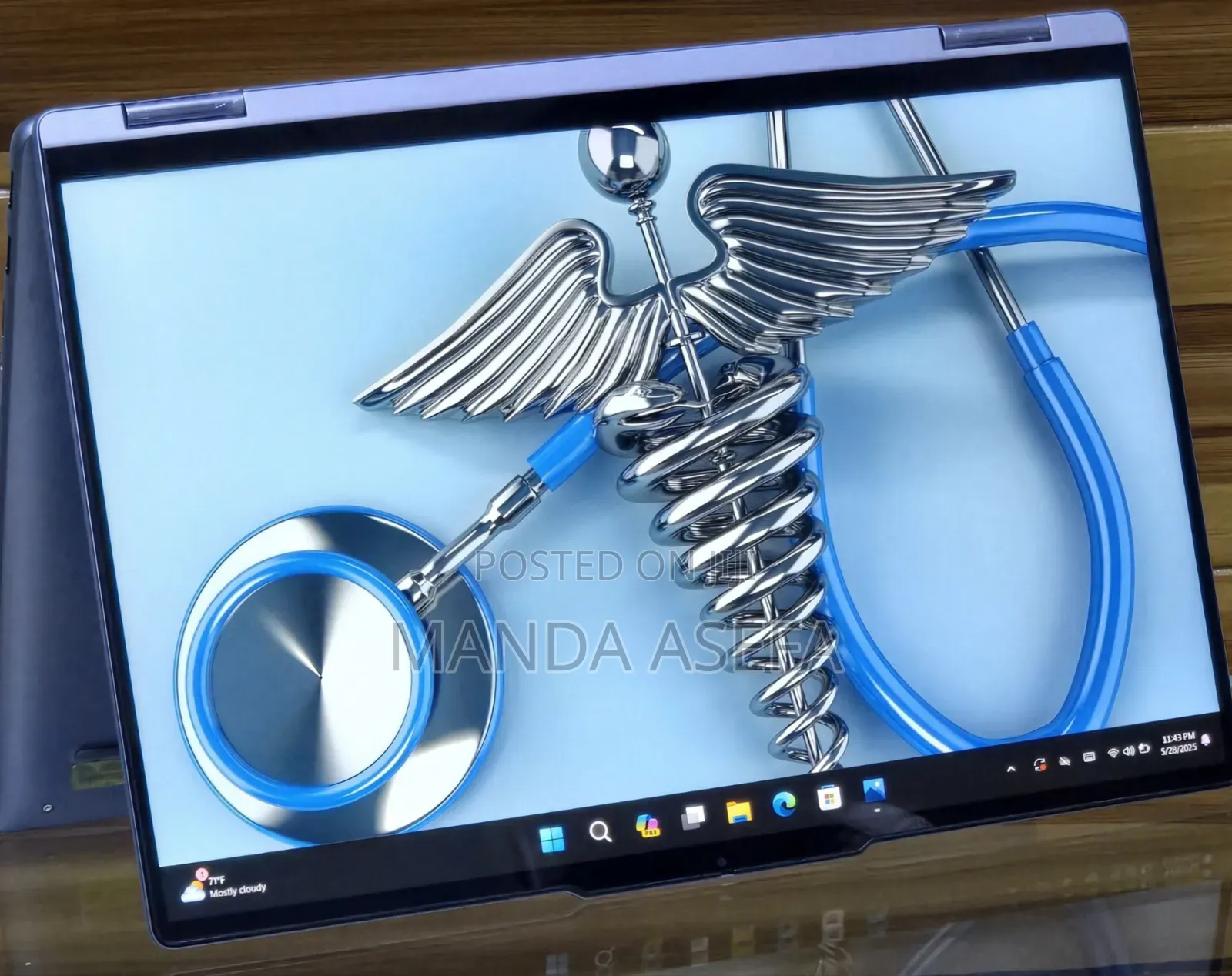 New Laptop Lenovo Yoga 7i 16GB Intel Core I7 SSD 512GB