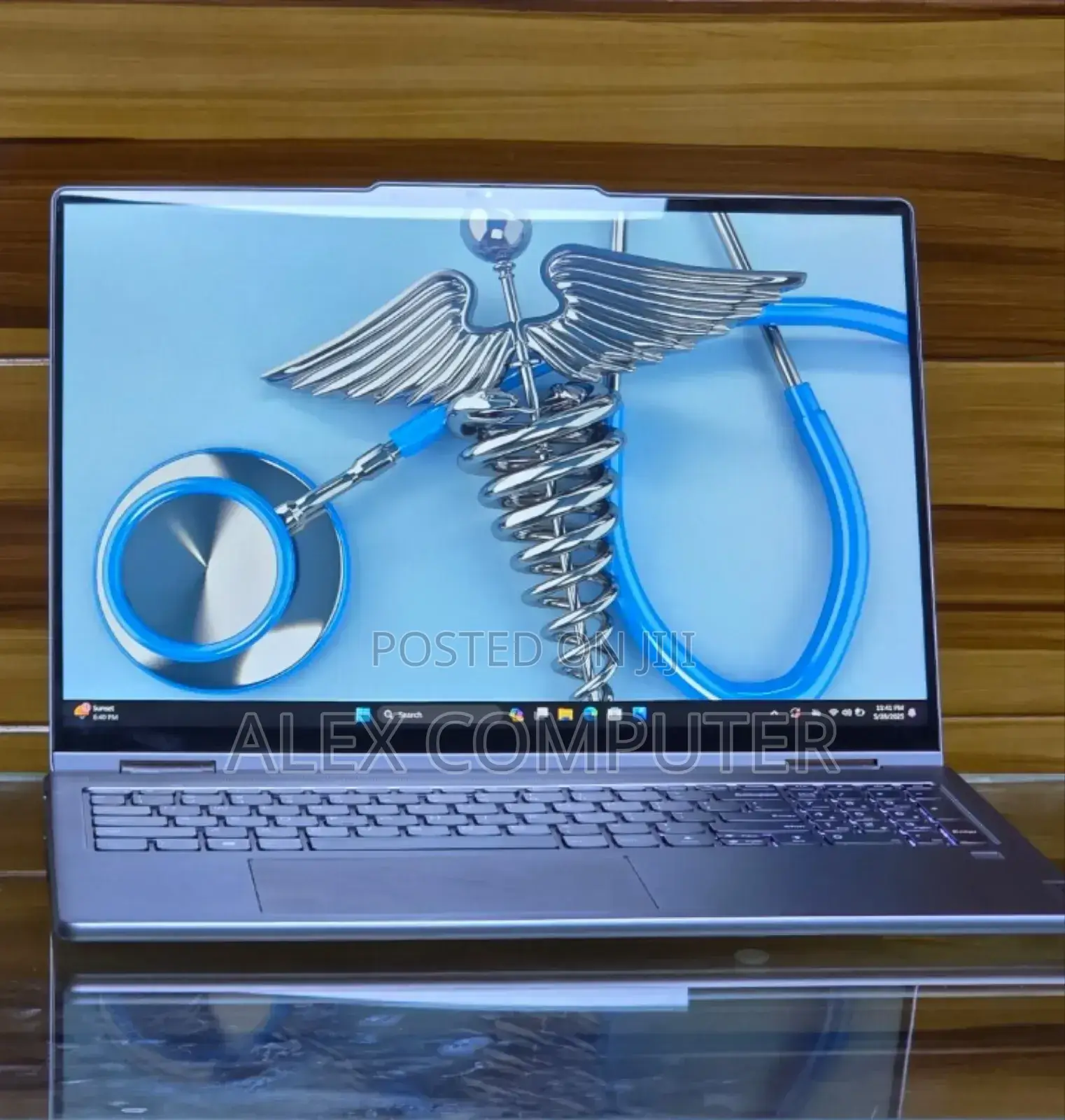 New Laptop Lenovo Yoga 7i 16GB Intel Core I7 SSD 512GB