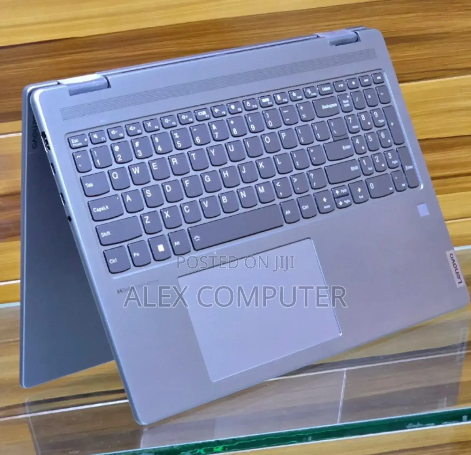 New Laptop Lenovo Yoga 7i 16GB Intel Core I7 SSD 512GB