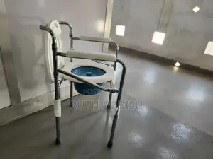 Commode Chair覶糕commode Chair豐富commode Chair的瓶toilet Chair