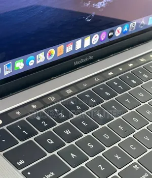 New Laptop Apple MacBook Air 2018 8GB Intel Core I7 SSD 256GB
