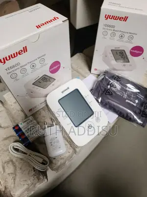 Bold Blood Pressuer Monitor Digital當