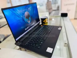 New Laptop Alienware M15 r3 16GB AMD Ryzen 7 SSD 512GB