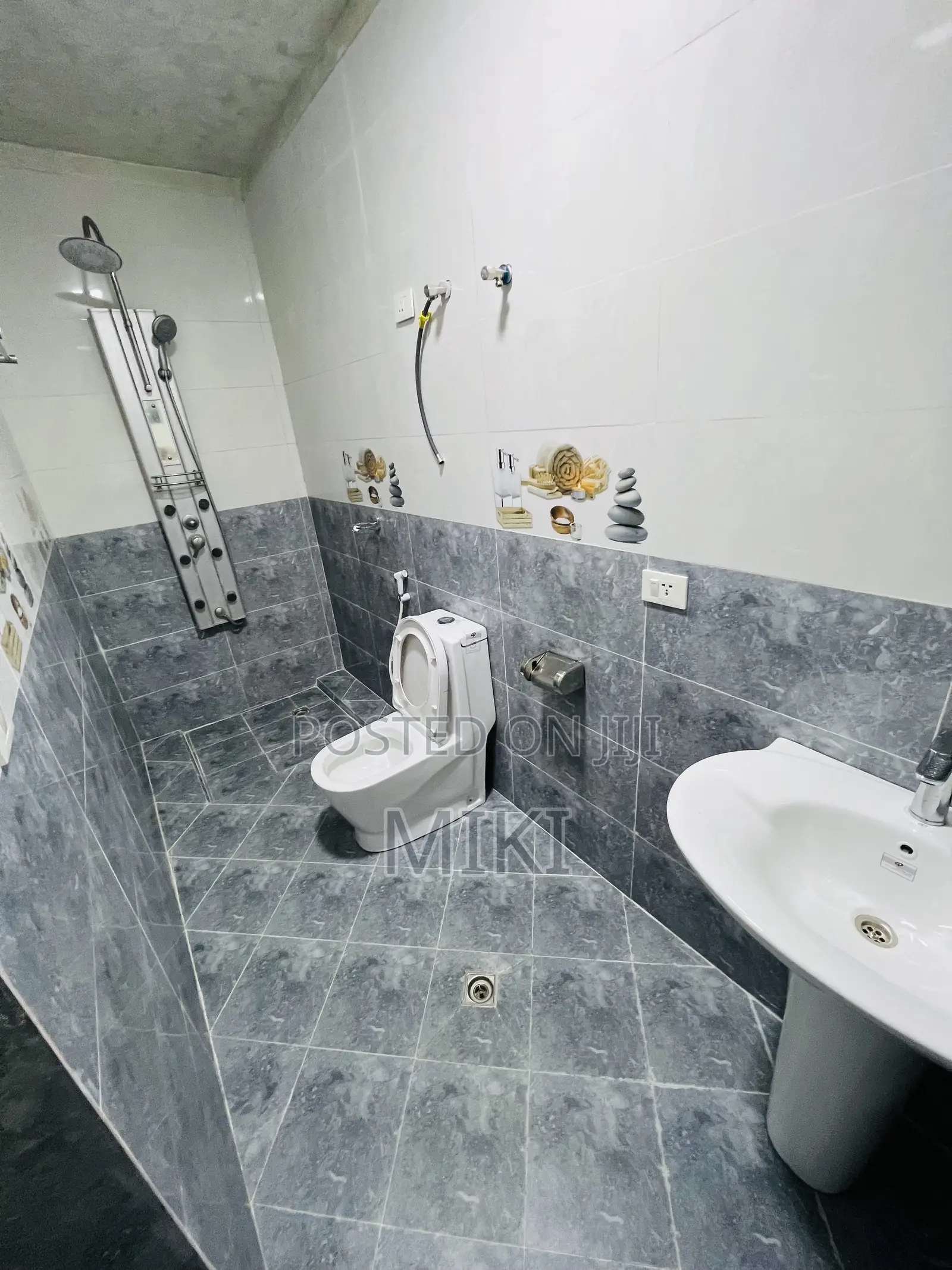 Furnished 3bdrm Apartment in Haile Garment, Nifas Silk-Lafto for sale