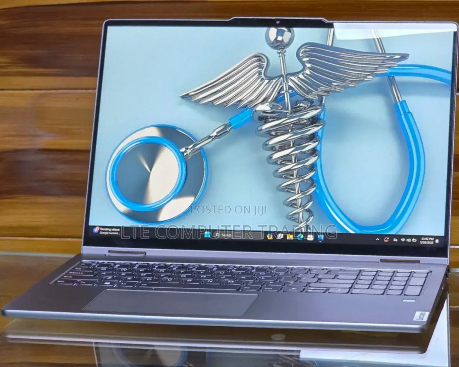 New Laptop Lenovo Yoga 7i 16GB Intel Core I7 SSD 512GB