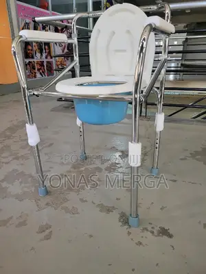 Bedside Toilet Chair碌to Clean, No Smell, Clean and Hygieni