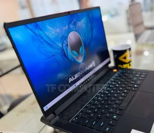 New Laptop Alienware M15 R3 16GB AMD Ryzen 7 SSD 512GB