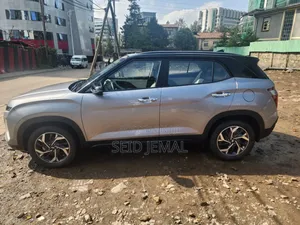 Hyundai Creta 2023 Silver