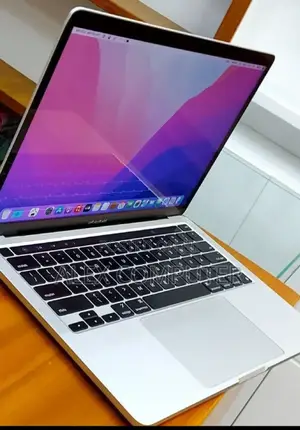 New Laptop Apple MacBook Pro 2021 M1 8GB Apple M1 SSD 512GB