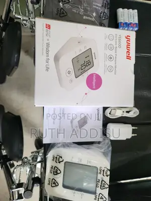 Blood Pressuer Monitor半個digital Blood Pressuer Monitor New