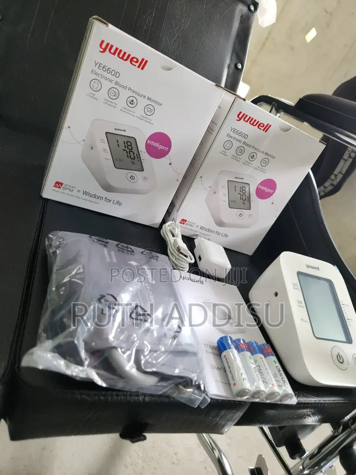 Digital Blood Pressuer Monitor當地medical Rechargeable Bp