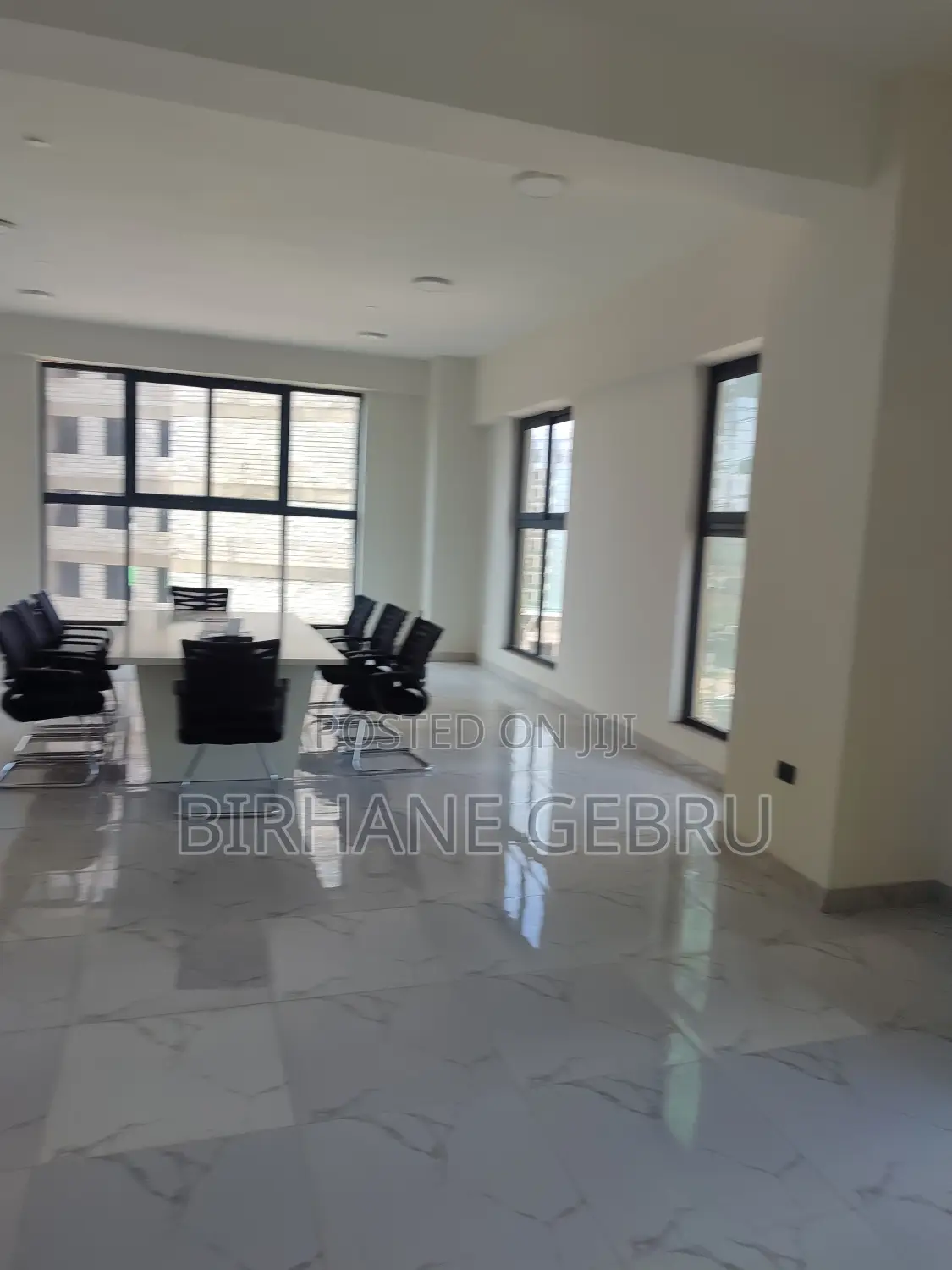 Luxury Complex Apartiment Rent for Cafe and Resturant