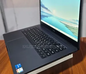 New Laptop Apple MacBook 16GB Intel Core I5 SSD 512GB