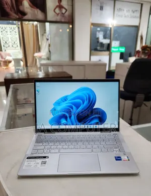 New Laptop HP Pavilion 15 8GB Intel Core I5 SSD 512GB