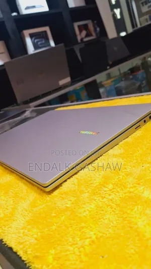 New Samsung Galaxy Book3 Pro 360 16" 16GB Intel Core I7 SSD 512GB