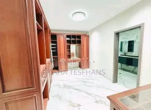 8bdrm House in G+3, Yeka for rent