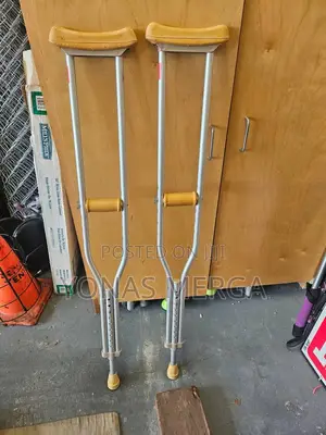 Crutches尉٣aluminum (2) Crutches Adult 1 Pair Mdsv80535